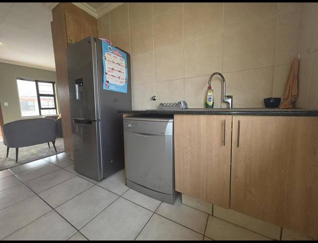 2 BEDROOM TOWNHOUSE FOR SALE IN MEYERSDAL